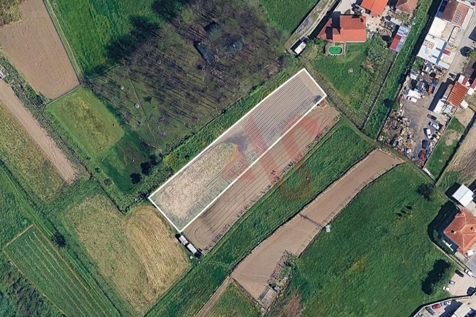 Terreno Rústico com 2.070,12 m2 em Sousela, Lousada