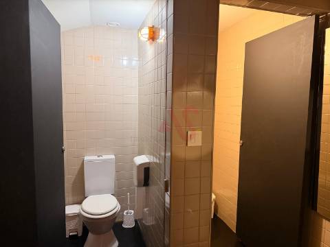 Trespasse – Bar / Espaço Noturno no Centro de Vizela – Em Pleno Funcionamento