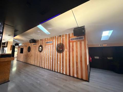 Trespasse – Bar / Espaço Noturno no Centro de Vizela – Em Pleno Funcionamento