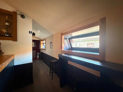 Trespasse – Bar / Espaço Noturno no Centro de Vizela – Em Pleno Funcionamento