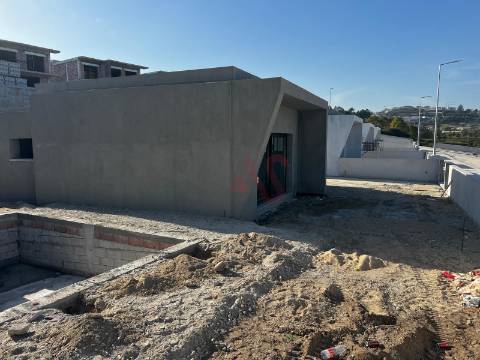 Moradia T3 de RC em construção em Pias, Lousada