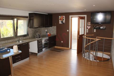 Moradia T4 com Excelente Área, Terreno e Potencial de Rentabilidade – Fafe