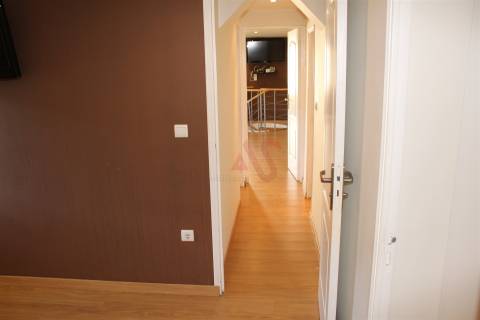 Moradia T4 com Excelente Área, Terreno e Potencial de Rentabilidade – Fafe