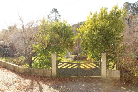 Moradia T4 com Excelente Área, Terreno e Potencial de Rentabilidade – Fafe