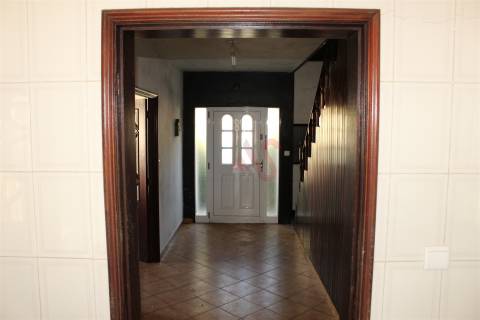 Moradia T4 com Excelente Área, Terreno e Potencial de Rentabilidade – Fafe