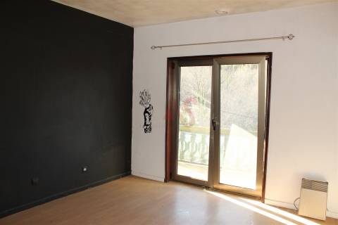 Moradia T4 com Excelente Área, Terreno e Potencial de Rentabilidade – Fafe