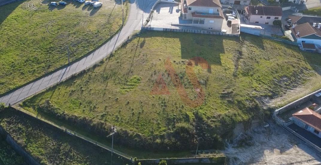 Terreno para Construção em Estorãos, Fafe – Excelente Localização e Potencial