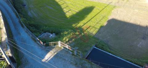 Terreno para Construção e Área Agrícola em Estorãos, Fafe