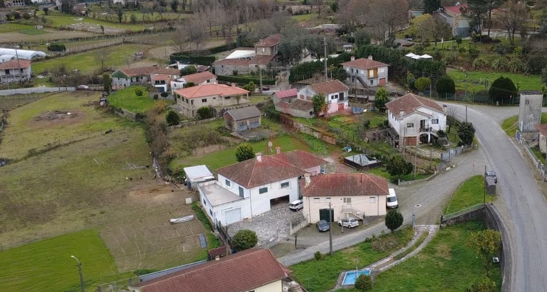 Moradia T3 em Estorãos, Fafe – Espaço, Luz Natural e Conforto