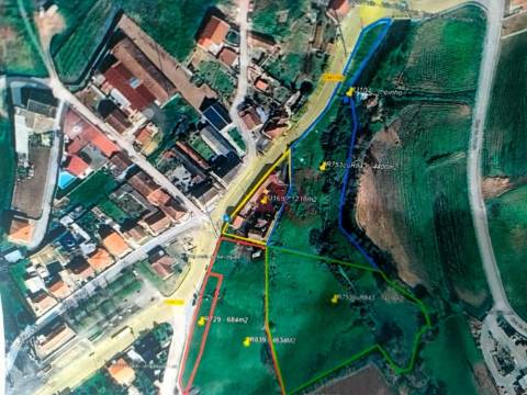 Quinta com 19000m2 dos quais 2000m2 Urbanizáveis, Composta por Moradia, Moinho e mais 5 em Lousada