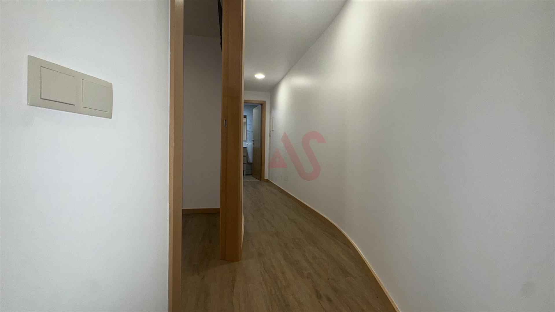 🏡 Moradia T2 em Pedra – Quinchães, Fafe