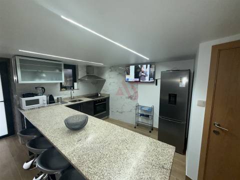 🏡 Moradia T2 em Pedra – Quinchães, Fafe