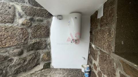 🏡 Moradia T2 em Pedra – Quinchães, Fafe