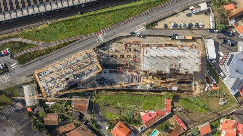 Apartamento T2 no piso 0 com terraço em São Miguel, Vizela