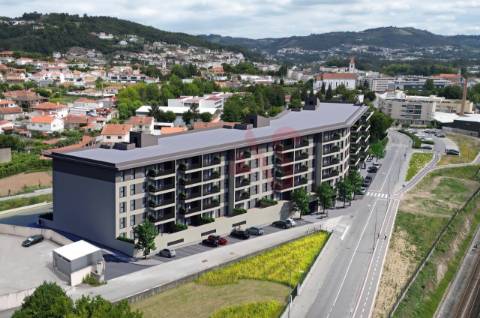Apartamento T2 no piso 0 com terraço em São Miguel, Vizela