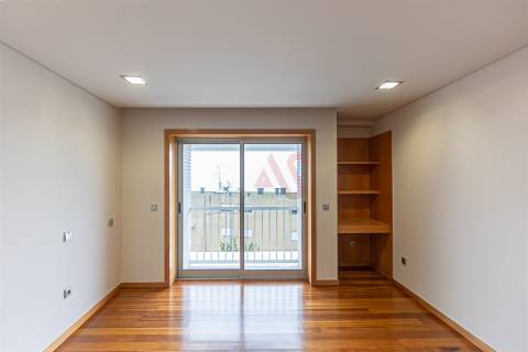 Moradia em Banda T3 em Mesão Frio – Zona Premium de Guimarães