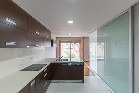 Moradia em Banda T3 em Mesão Frio – Zona Premium de Guimarães