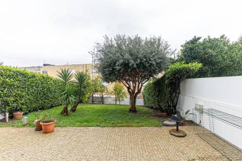 Moradia em Banda T3 em Mesão Frio – Zona Premium de Guimarães