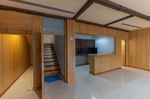 Moradia em Banda T3 em Mesão Frio – Zona Premium de Guimarães