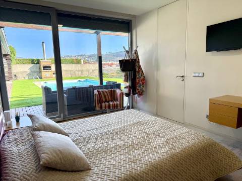 Espetacular Moradia Térrea T4 Em Azurém, Guimarães