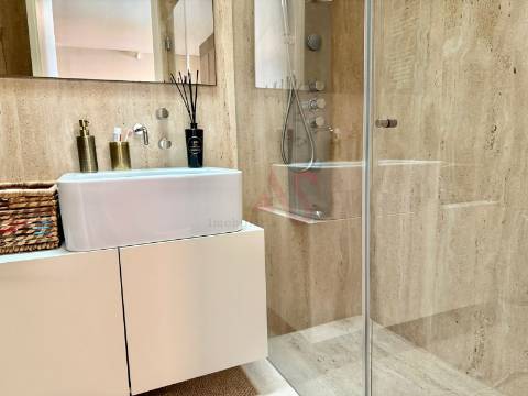 Espetacular Moradia Térrea T4 Em Azurém, Guimarães