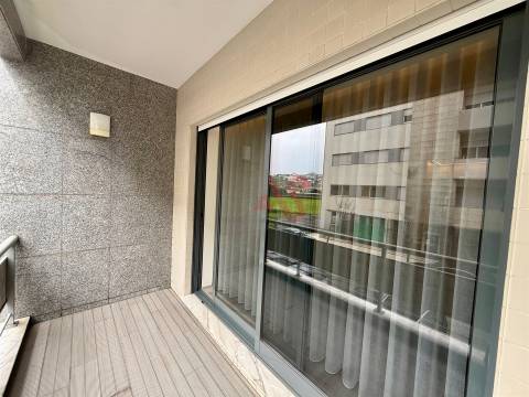 Apartamento T2 Mobilado na Trofa – Excelente Localização