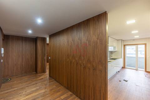 Magnífico apartamento, originalmente T4, convertido em T3, em Maximinos, Braga