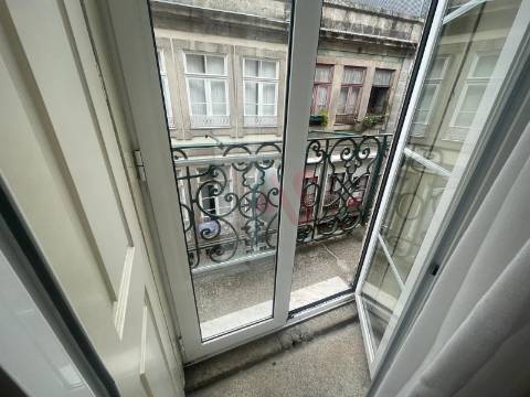 Apartamento T2 no Centro Histórico do Porto – Rua do Comércio