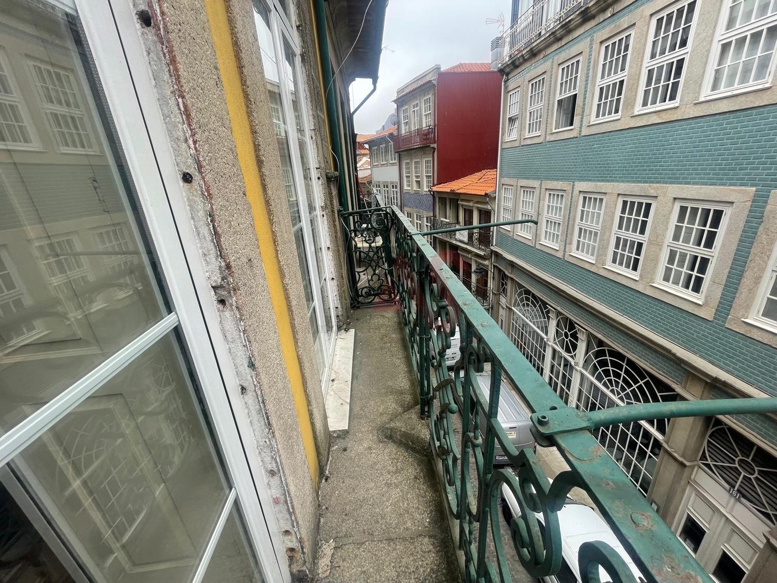 Apartamento T2 no Centro Histórico do Porto – Rua do Comércio