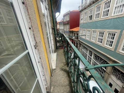 Apartamento T2 no Centro Histórico do Porto – Rua do Comércio