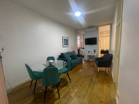 Apartamento T2 no Centro Histórico do Porto – Rua do Comércio