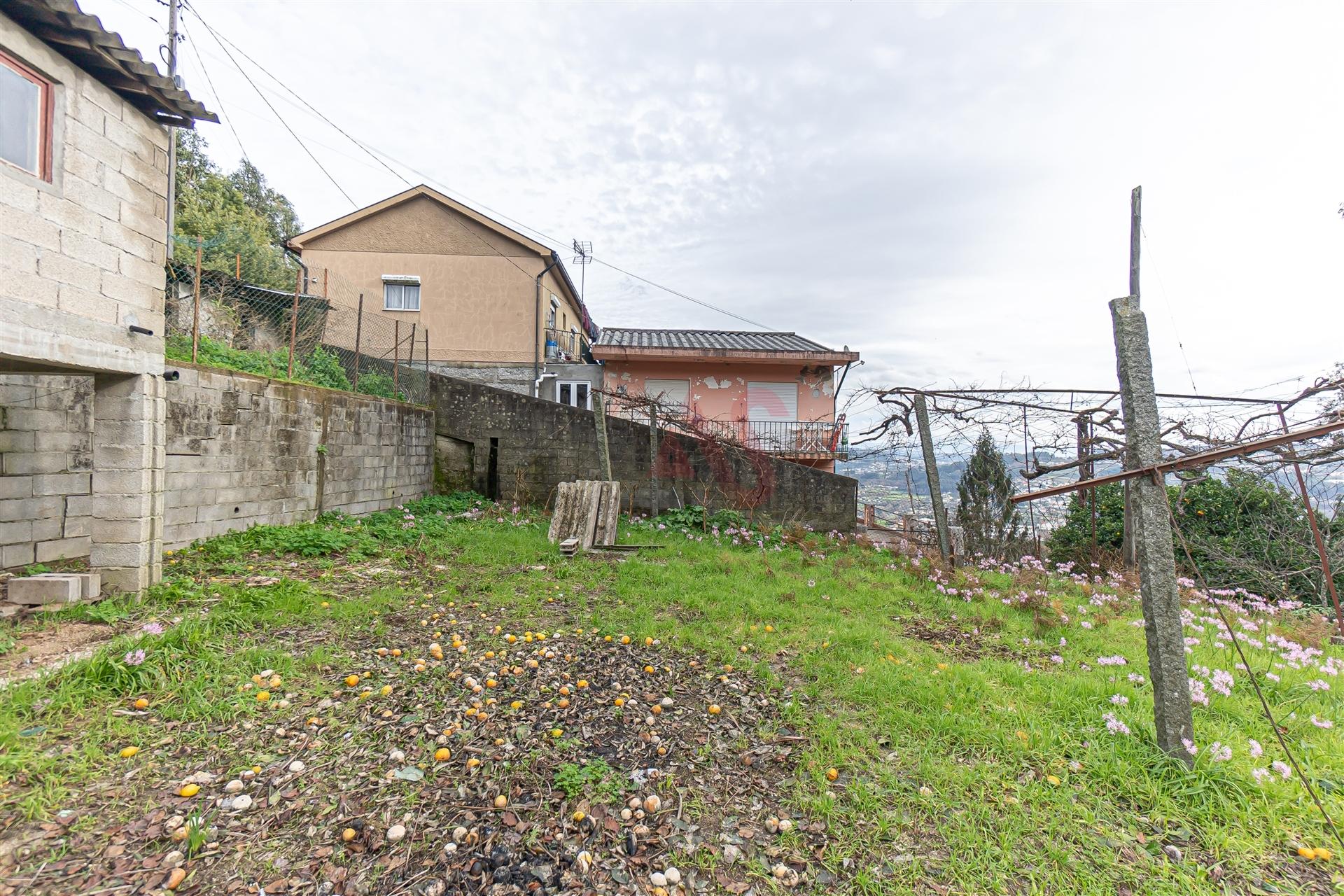 Moradia T2 em São Faustino, Guimarães - Excelente Oportunidade de Investimento