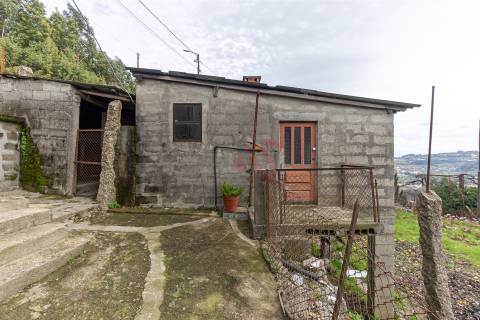 Moradia T2 em São Faustino, Guimarães - Excelente Oportunidade de Investimento