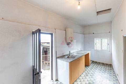 Moradia T2 em São Faustino, Guimarães - Excelente Oportunidade de Investimento