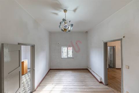 Moradia T2 em São Faustino, Guimarães - Excelente Oportunidade de Investimento