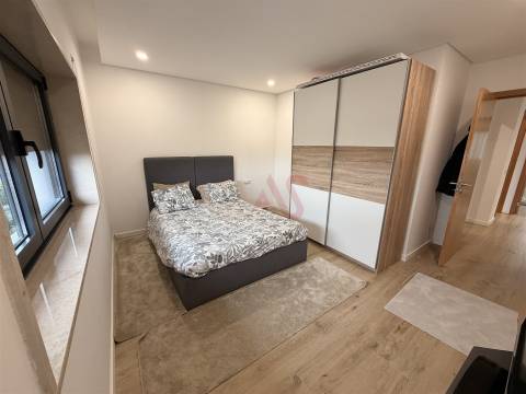 Andar Moradia T2+1 Renovado | Candoso – São Martinho