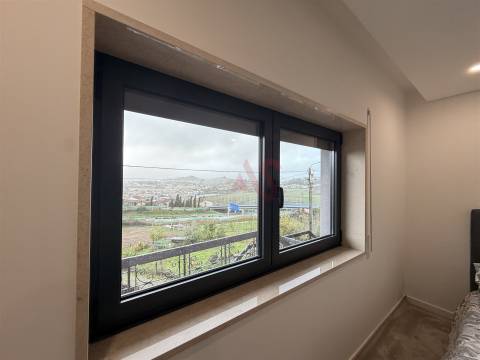 Andar Moradia T2+1 Renovado | Candoso – São Martinho