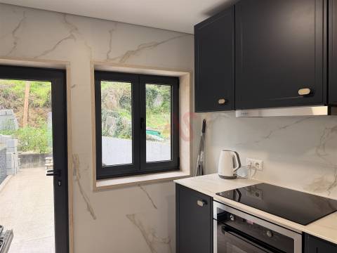 Andar Moradia T2+1 Renovado | Candoso – São Martinho