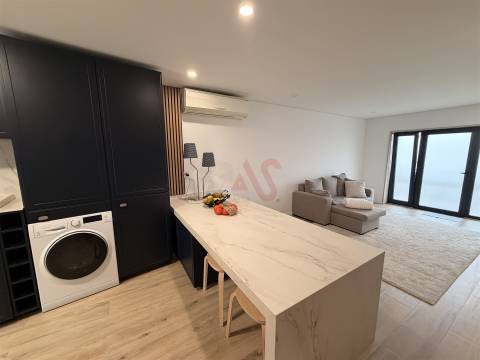 Andar Moradia T2+1 Renovado | Candoso – São Martinho