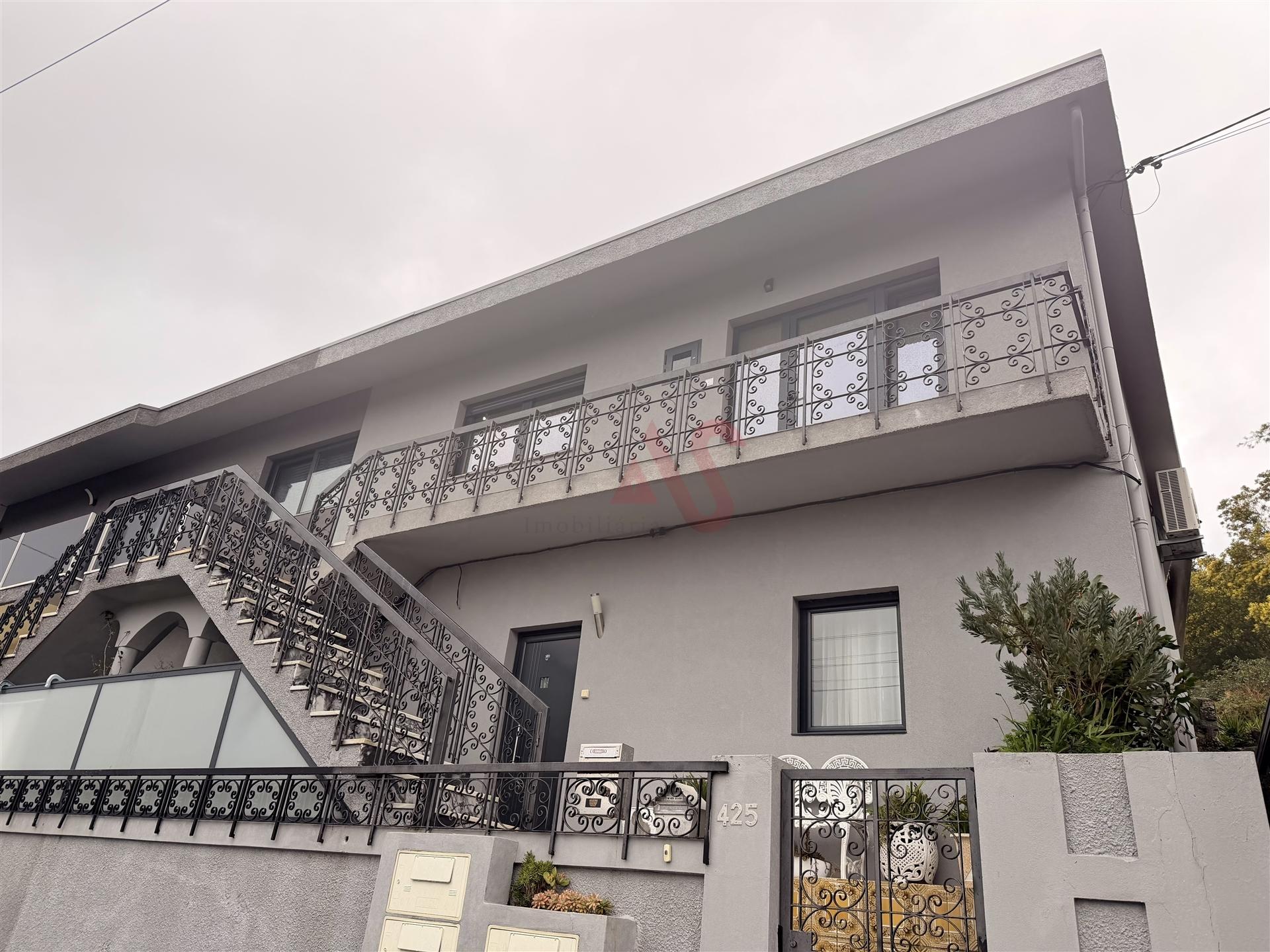 Andar Moradia T2+1 Renovado | Candoso – São Martinho