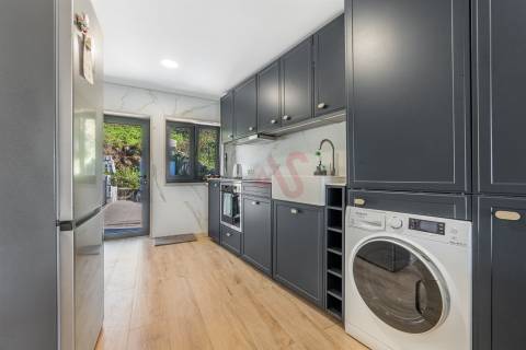 Andar Moradia T2+1 Renovado | Candoso – São Martinho