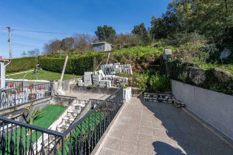 Andar Moradia T2+1 Renovado | Candoso – São Martinho