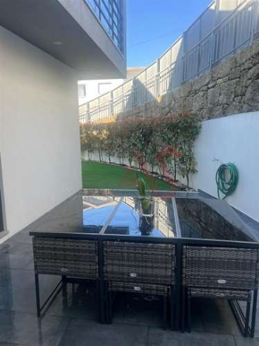 Moradia T3 Moderna em Barrosas – Pronta a Habitar