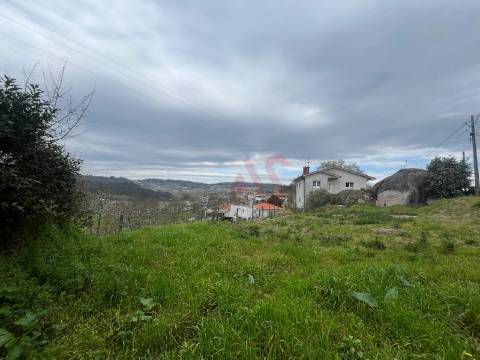 Terreno Urbano para Construção com 404 m² – Cepães, Fafe