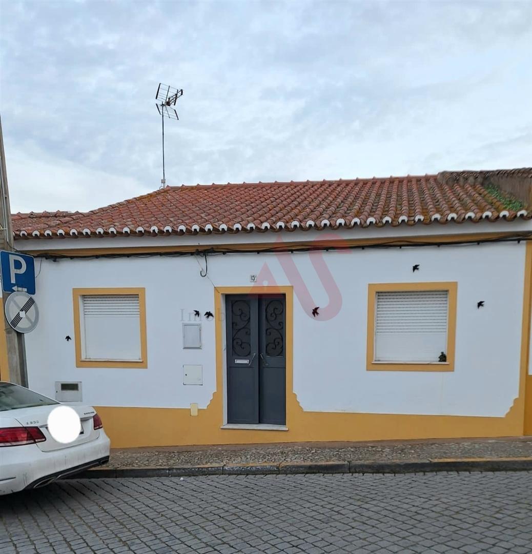 Moradia T3 com Vista Campo – Póvoa de São Miguel, Moura (Beja)