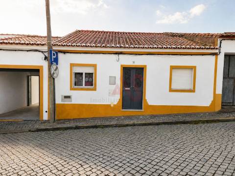 Moradia T3+1 com Vista Campo – Póvoa de São Miguel, Moura (Beja)
