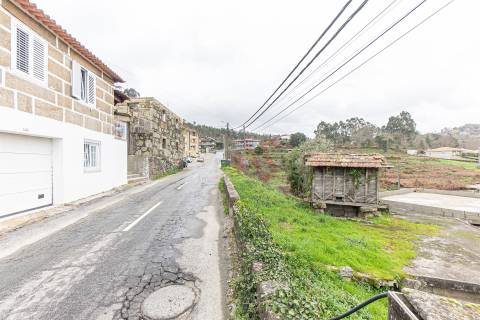 Moradia T4 para Restauro | Excelente oportunidade de investimento |  Marco de Canaveses