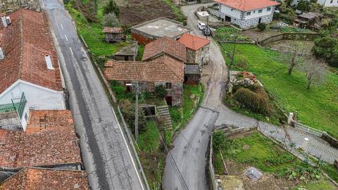 Moradia T4 para Restauro | Excelente oportunidade de investimento |  Marco de Canaveses