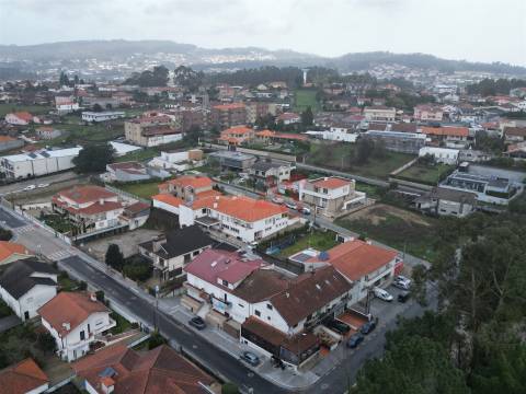 Loja Comercial com 91,5 m² em Figueiró – Paços de Ferreira | Excelente Oportunidade de Investimento