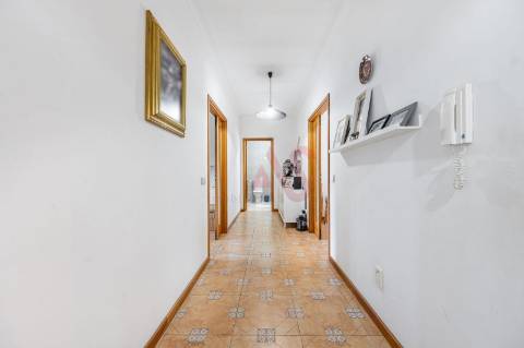 Andar de Moradia T3, localizada em zona tranquila de Fafe, em ótimo estado de conservação